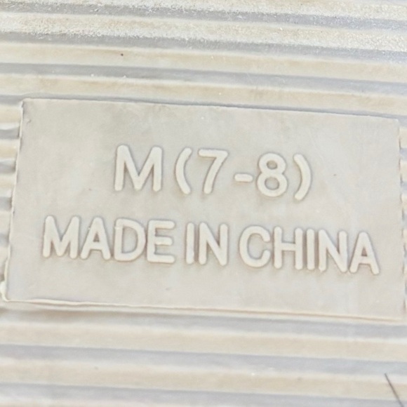 Cozy Cream Faux Fuzzy Slipper Sandals, Size 7-8 - Picture 8 of 9